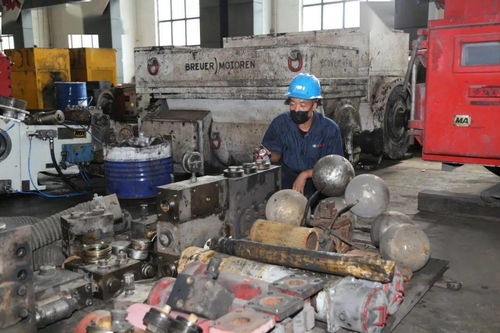 塔山煤礦公司 修舊利廢，舊機(jī)動車變“金礦”